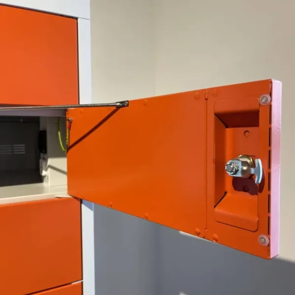 Laptop locker premium deur detail