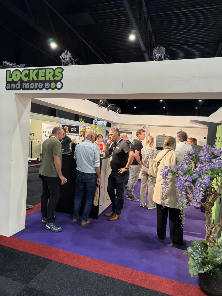Lockers and More stand  op de vakbeurs Facilitair & gebouwbeheer 2025